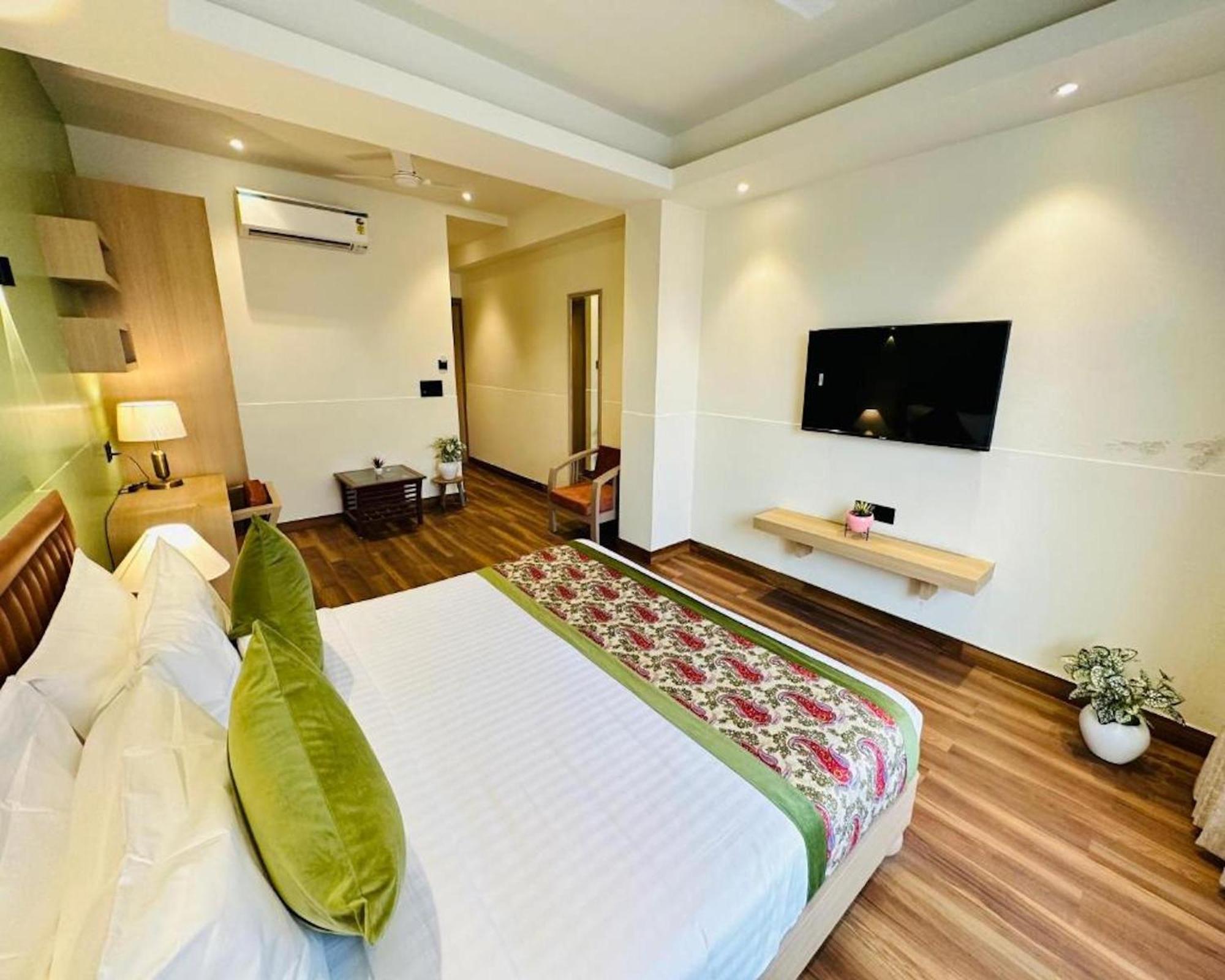 Crown Hotel Agra Near Taj Mahal Kültér fotó