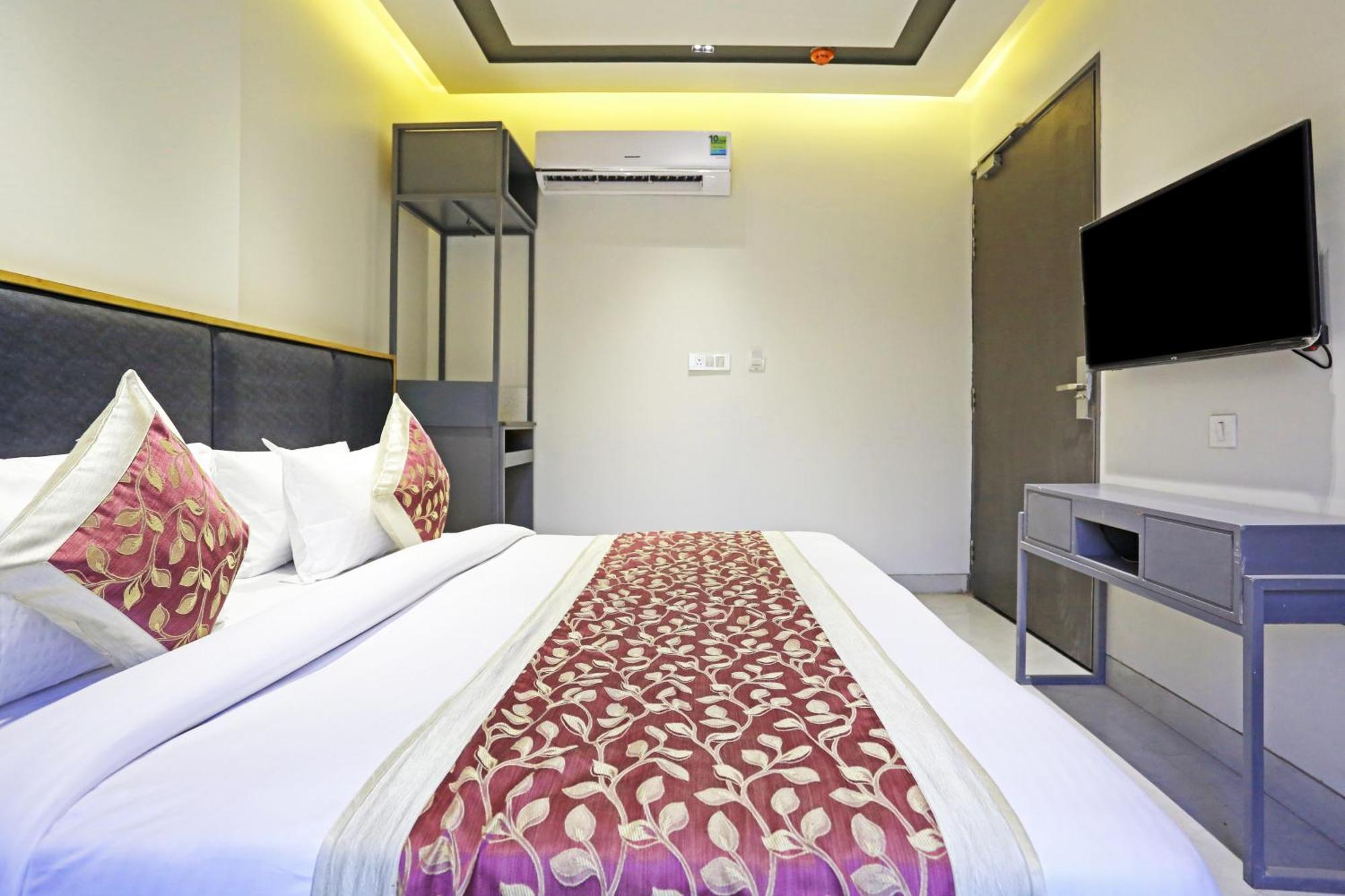 Crown Hotel Agra Near Taj Mahal Kültér fotó