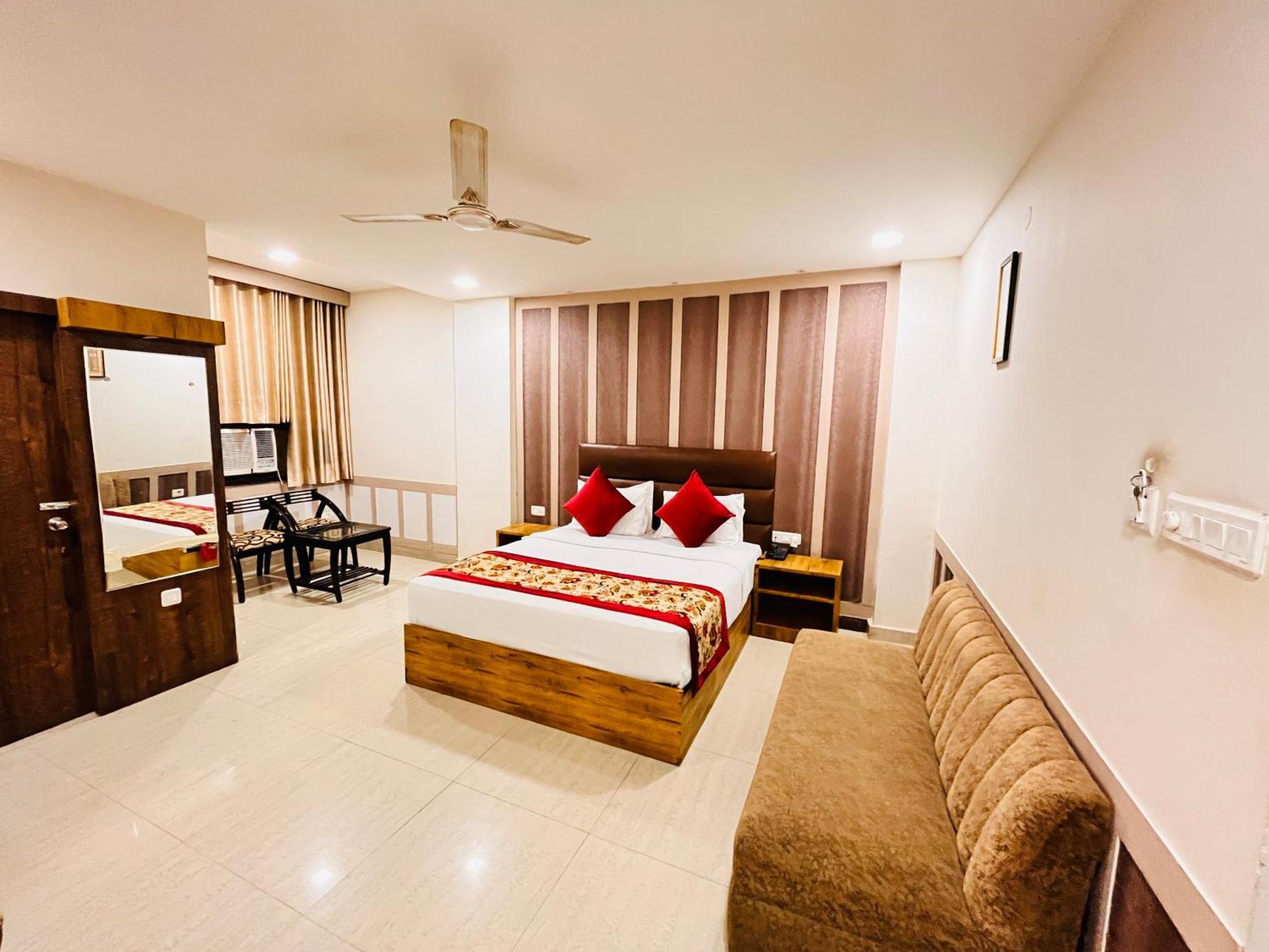 Crown Hotel Agra Near Taj Mahal Kültér fotó