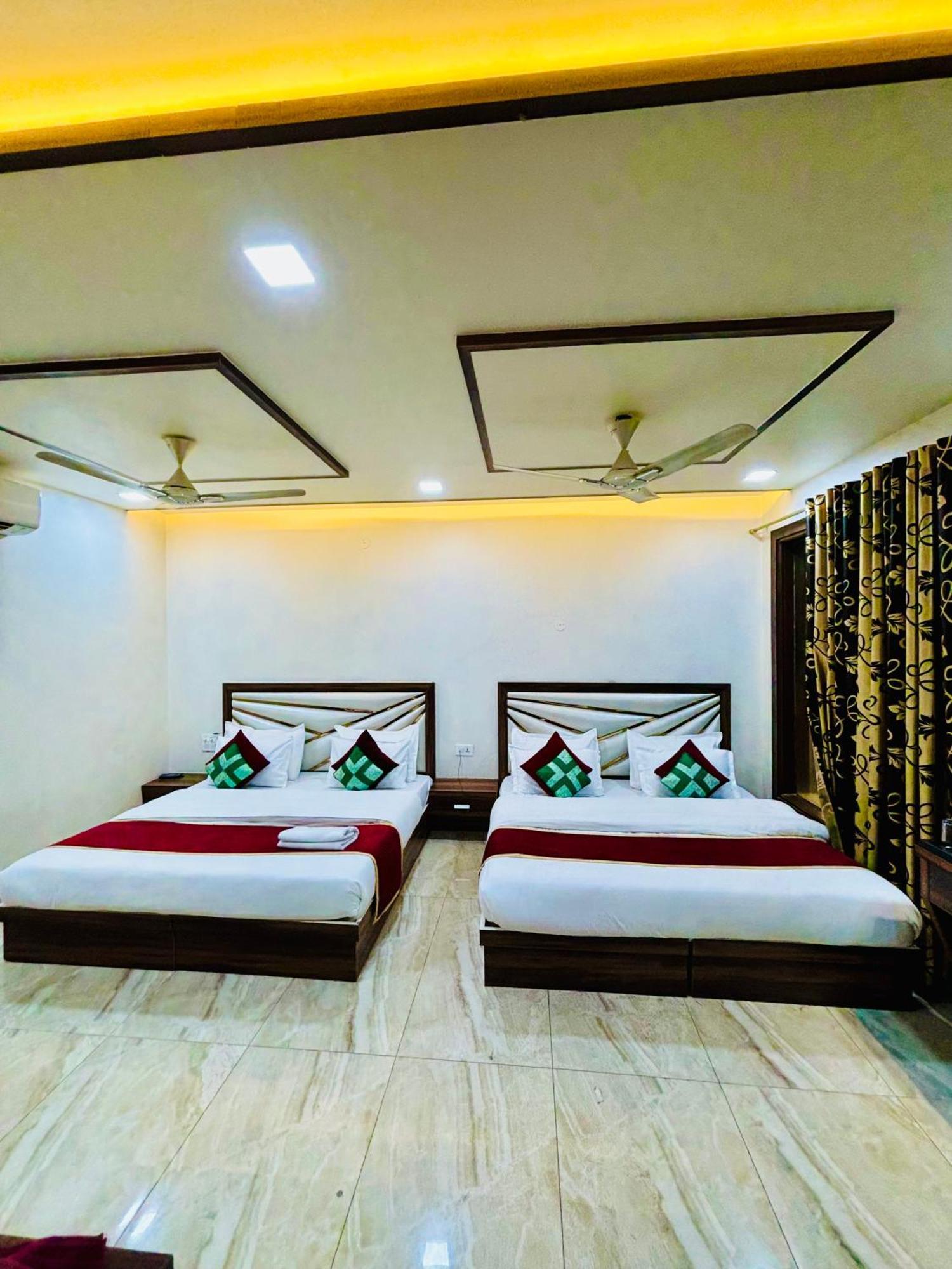 Crown Hotel Agra Near Taj Mahal Kültér fotó