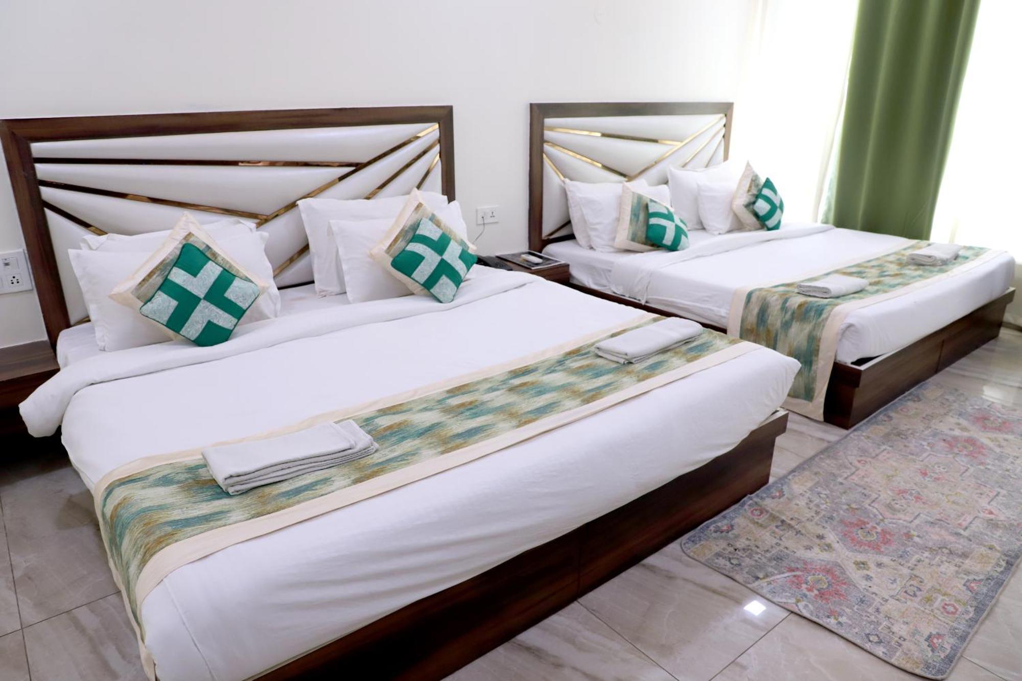 Crown Hotel Agra Near Taj Mahal Kültér fotó