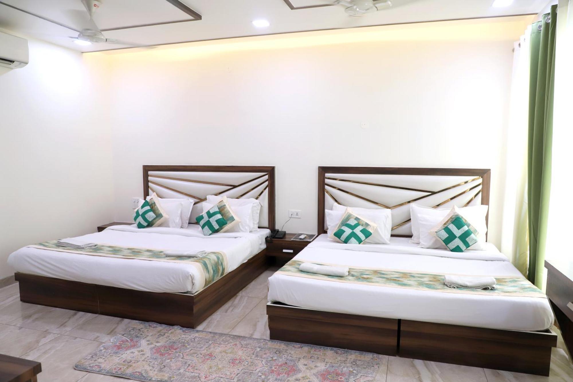 Crown Hotel Agra Near Taj Mahal Kültér fotó