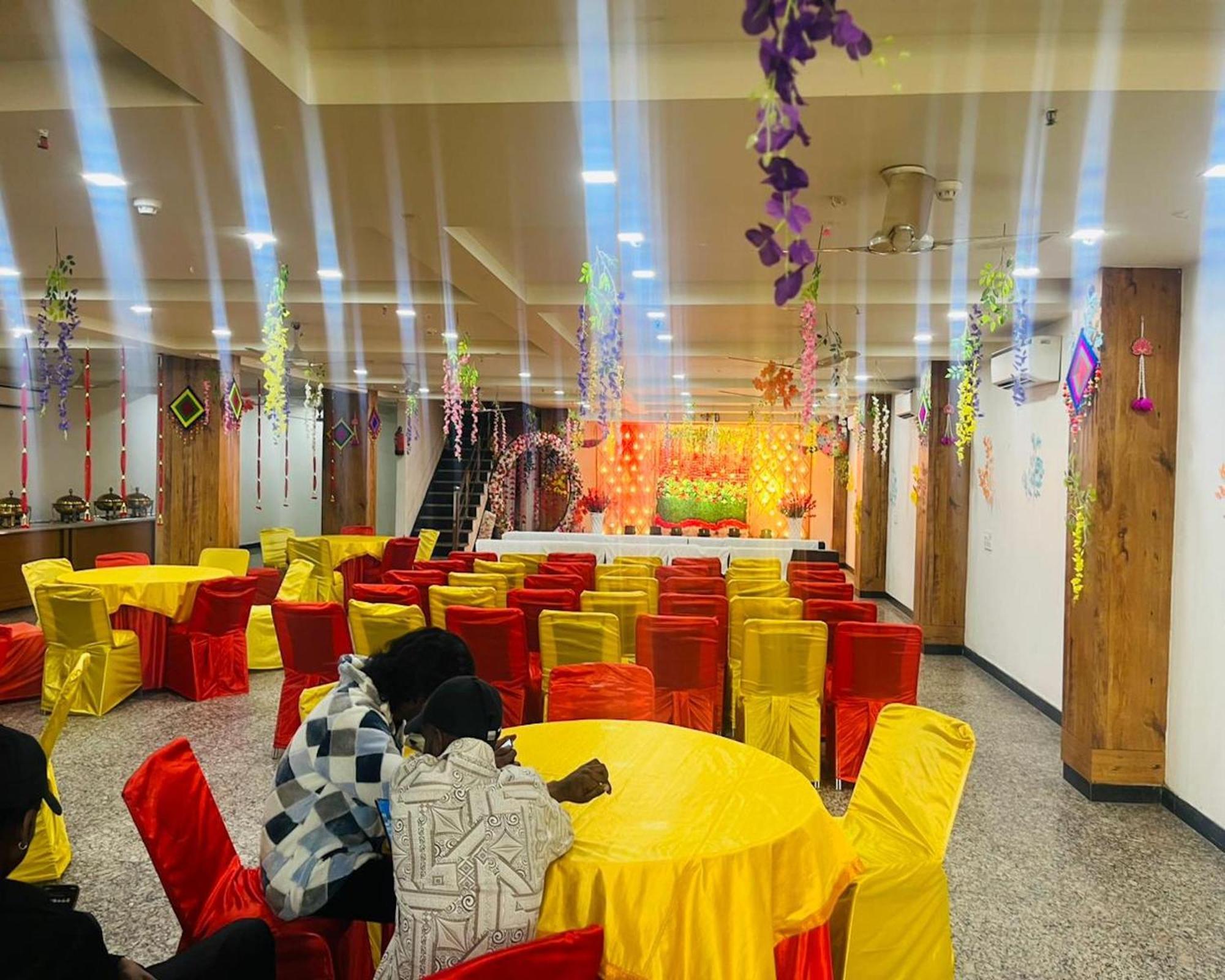 Crown Hotel Agra Near Taj Mahal Kültér fotó