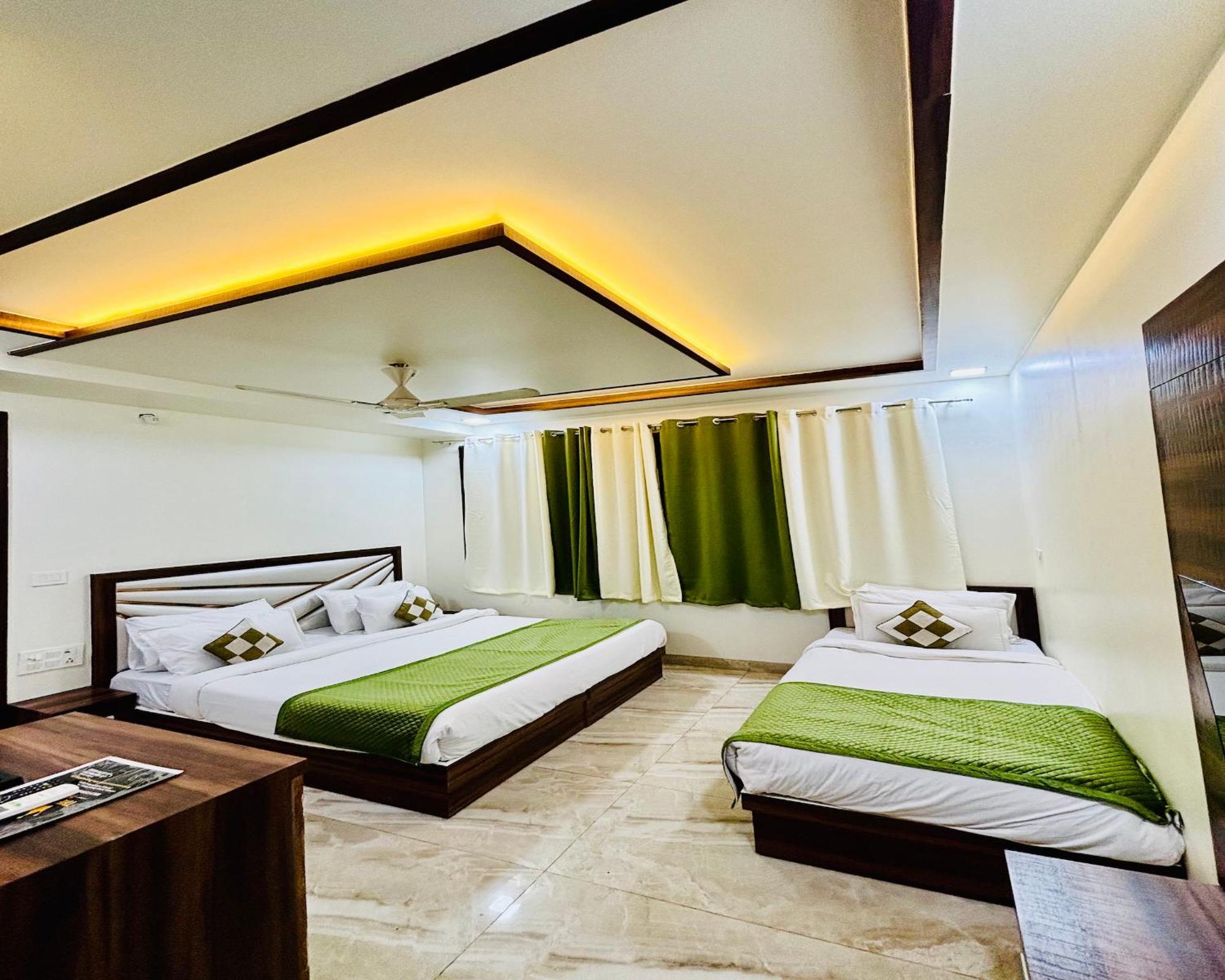 Crown Hotel Agra Near Taj Mahal Kültér fotó